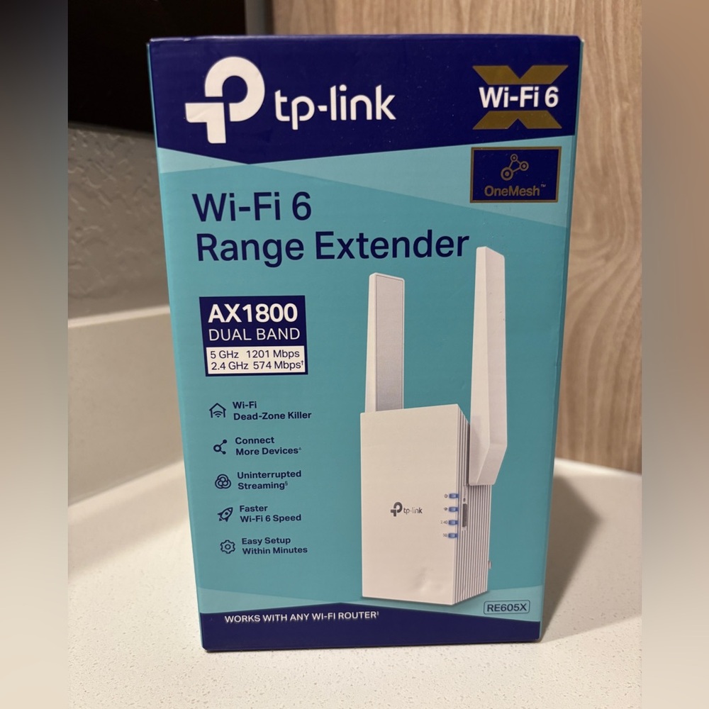 TP-Link White Networking Booster with Dual Antennas